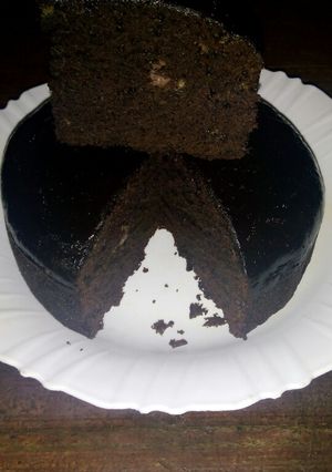 A picture of Eggless chocolate banana cake.