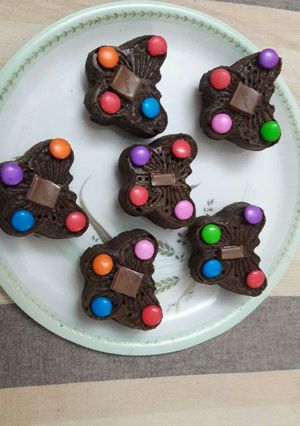 A picture of Chocolate cup cakes (specially for kids).