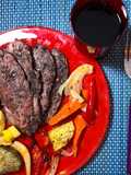 Colita de cuadril con salsa gravy de malbec