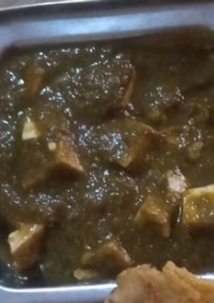 मूंग दाल पालक (moong dal palak recipe in Hindi) रेसिपी मुख्य फोटो