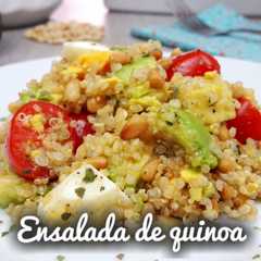 Una foto de Ensalada de quinoa. Con aguacate y piñones, deliciosa y saludable