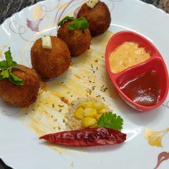 A picture of Cheese Ball.