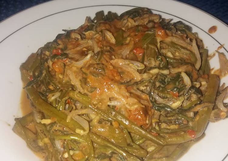 Lotek kangkung sederhana