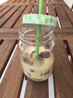 Una foto de Café con leche helado