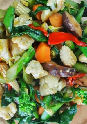A picture of Bok-choy leaves recipes.