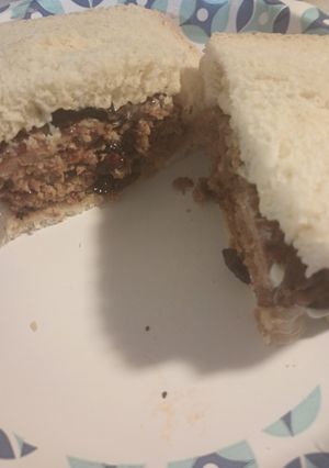 A picture of Sausage Raisin Sandwich.