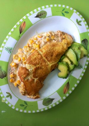 Una foto de Omelette de choclo y atún
