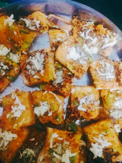 A picture of Bread malai Toast.