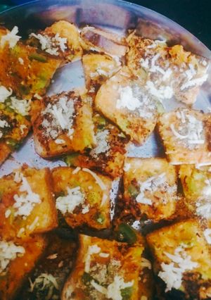 A picture of Bread malai Toast.
