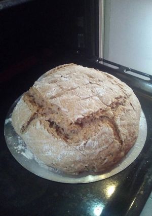 Una foto de Pan integral con masa madre