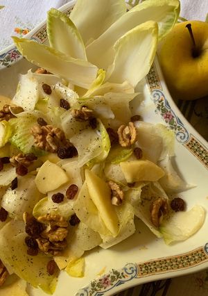 O poză a rețetei Salată de andive.