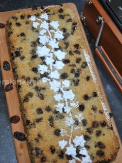 عکسی از دستور کیک کشمشی پرتقالی