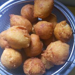 A picture of Mandazi.
