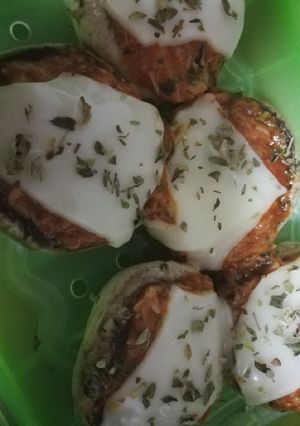 Foto principal de Champiñones rellenos en el lekue