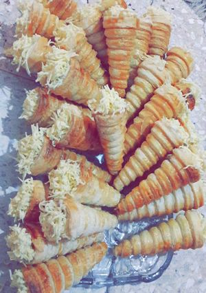 صورة لوصفة كورني بكريمة الجبن واللحم المفروم