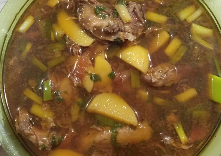 Rahasia Membuat Semur Ayam Kentang Yang Enak