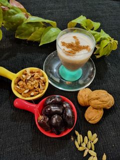 عکسی از دستور شیر خرمای داغ