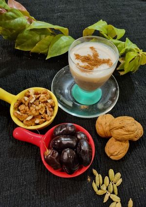 عکسی از دستور شیر خرمای داغ