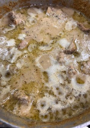 A picture of Chicken khorma.