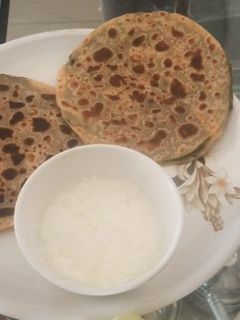 आलू पराठा (aloo paratha recipe in Hindi) रेसिपी मुख्य फोटो
