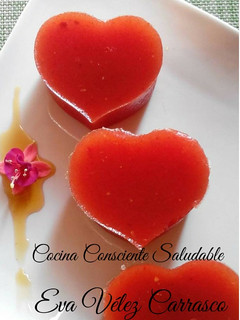Una foto de Corazones de gelatina de sandía
