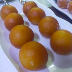 A picture of Gulaab jamun.