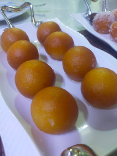 A picture of Gulaab jamun.