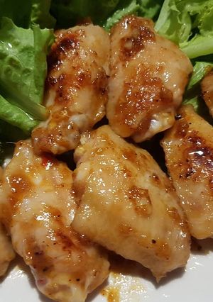รูปของ ปีกไก่ผัดซอสสุกี้