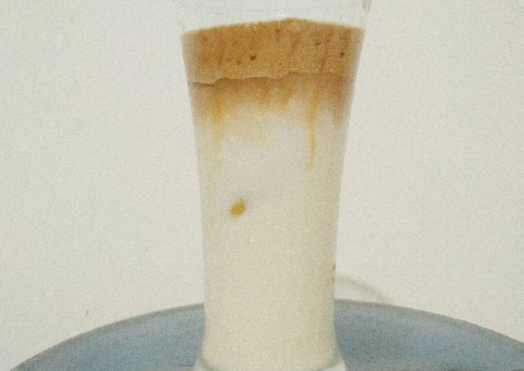 Resep –12. Coconut Dalgona Coffee Anti Gagal