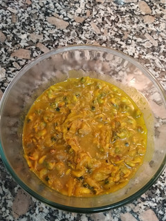 Una foto de Almejas o berberechos al azafrán (clásico o con Thermomix)