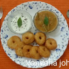 A picture of सांभर बड़ा.