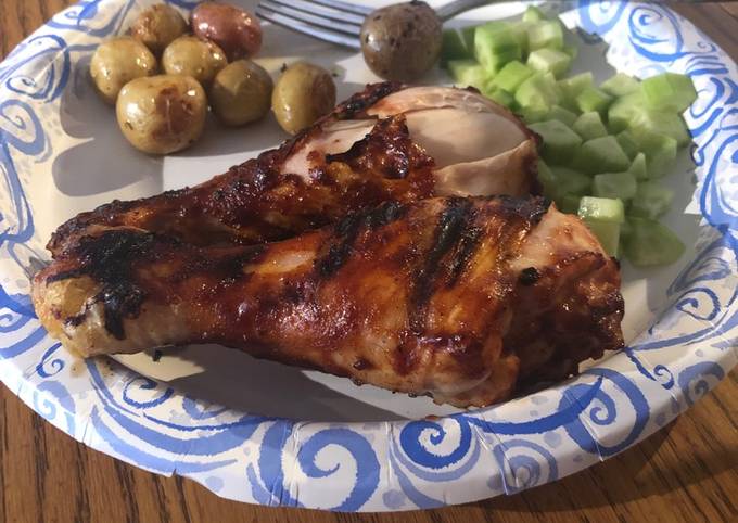 Recipe of Ultimate Bbq chicken legs and roasted potatoes