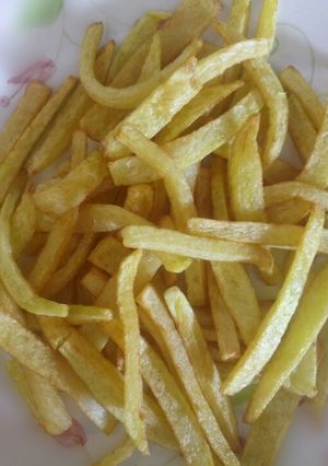 A picture of Homemade chips.