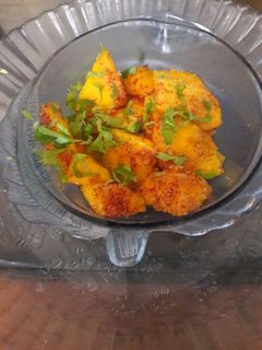 પાકી ખાટી કેરી નું સલાડ (Paki Khati Keri Salad Recipe In Gujarati) રેસીપી મુખ્ય ફોટો