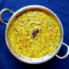 A picture of Spinach Dal Curry/Siru Keerai Masiyal.