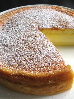 A picture of Magic Cake.