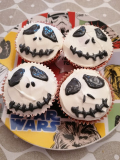 Una foto de Cupcakes de Halloween Jack Skellington