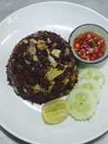 ข้าวผัดไรซ์เบอร์รี่ใส่ไข่