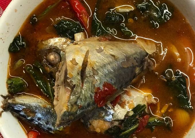 Sup ikan kembung asam pedas