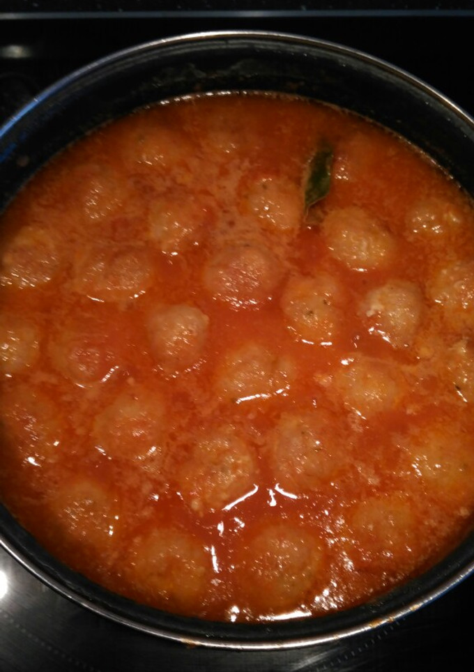 Una foto de Albóndigas de carne en salsa