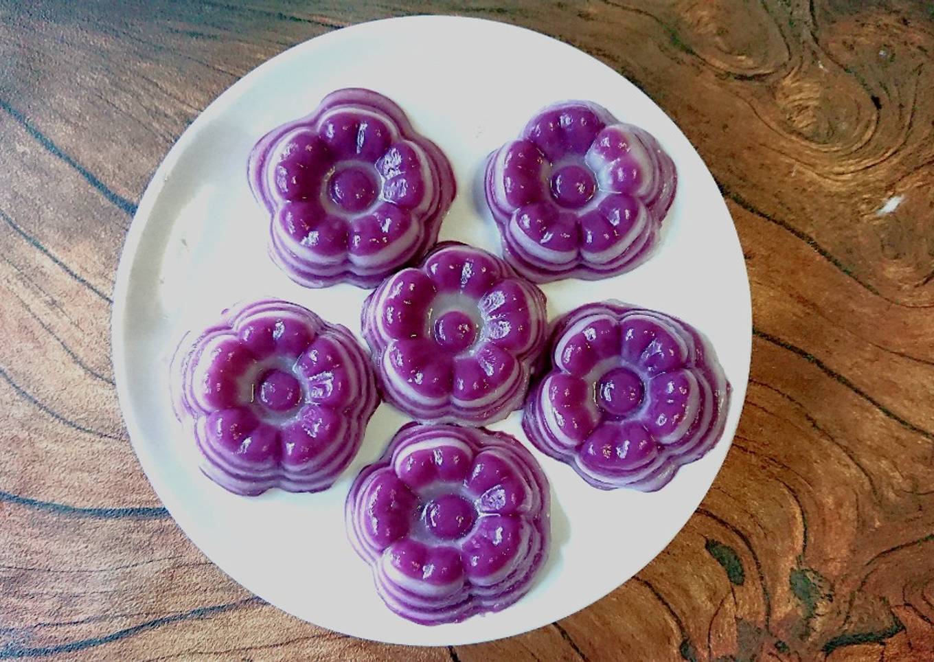 Kue Lapis Ubi Ungu