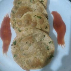 A picture of Methi puri.