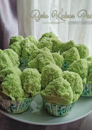 Foto resep Bolu kukus pandan mekar wangi pandan asli ala Ci Tintin Rayner