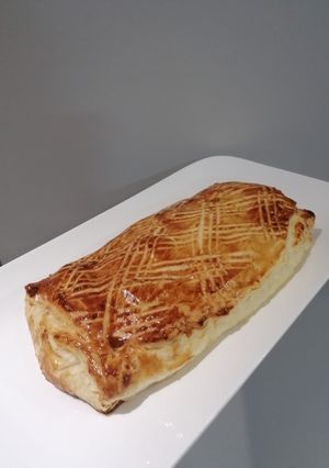 Une photo de Feuilleté raclette