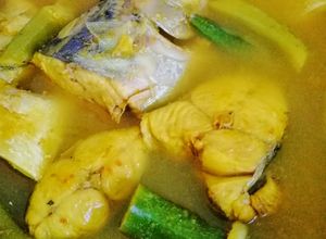 Gambar Asam Rebus Tenggiri Dengan Bendi