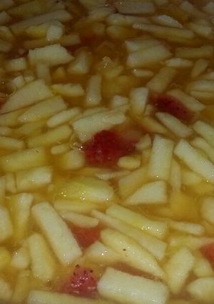 Una foto de Ensalada de frutas🍎🍊🍓🍑🍌🍍