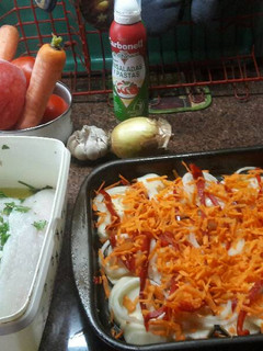 Una foto de Lenguado al horno con verduras