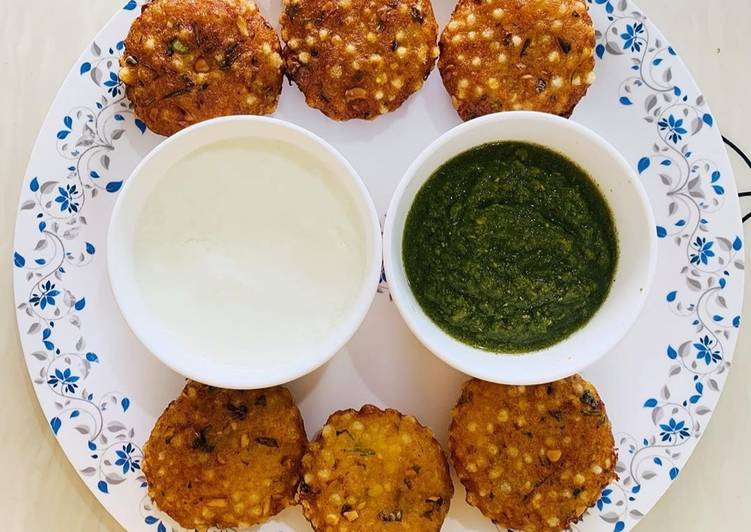 Steps to Make Any-night-of-the-week Sabudana vada