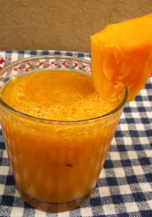 A picture of BanaPapaya Smoothie.