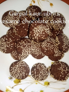 A picture of Sesame chocolate cookies 🍪.